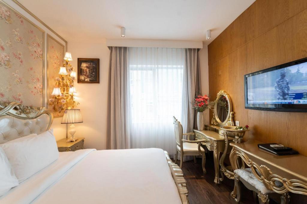 The White Hotel 8A Thai Van Lung Ho Şi Min Dış mekan fotoğraf
