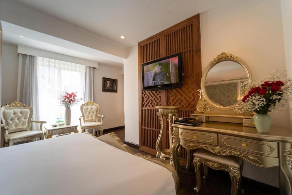 The White Hotel 8A Thai Van Lung Ho Şi Min Dış mekan fotoğraf